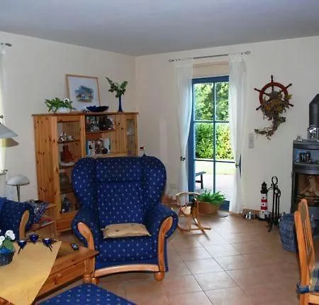 Hagebutte Am Schwarzen Busch