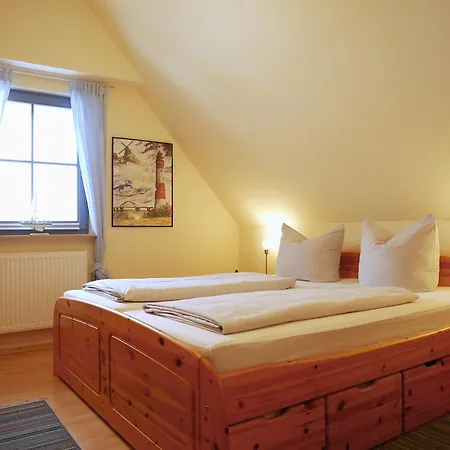 Hagebutte Feriehus *
